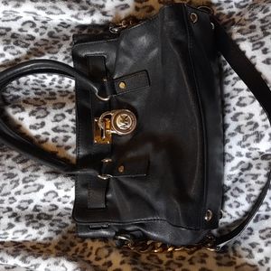 Michael Kors Hamilton MK black leather handbag shoulder bag gold chain Purse